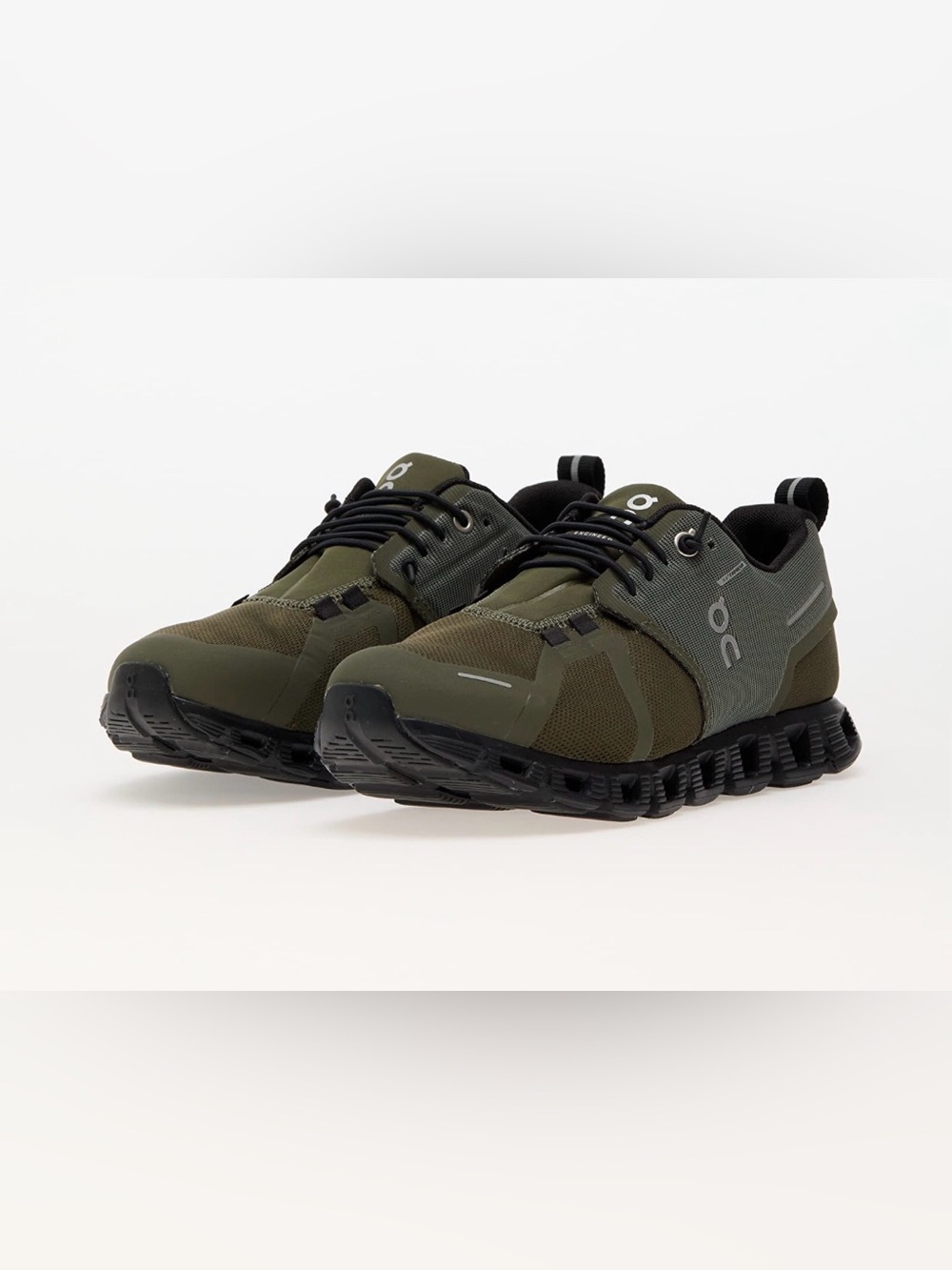 ON Cloud 5 in Olive Green & Black, Size 7, Good Condition